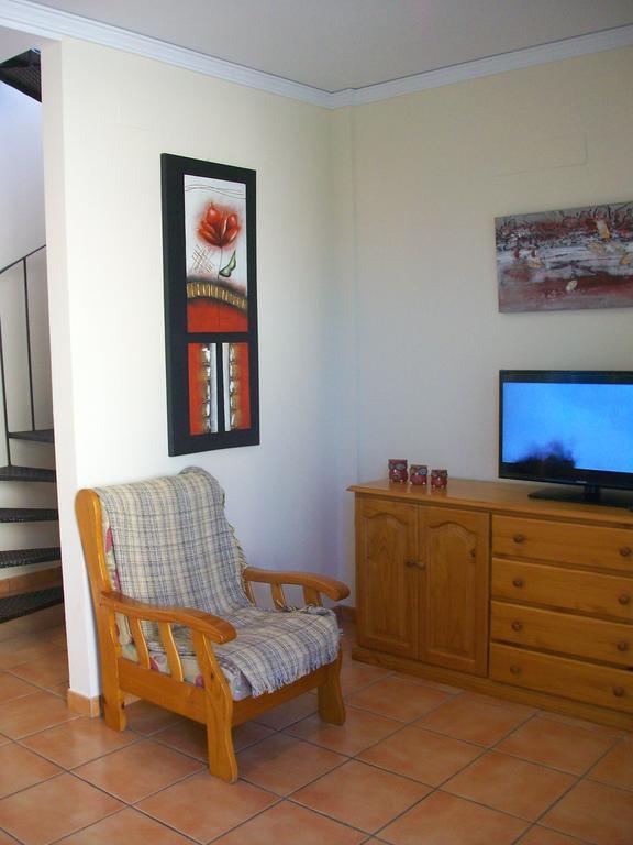 Apartamentos Par Tres - Oliva Nova Pokoj fotografie